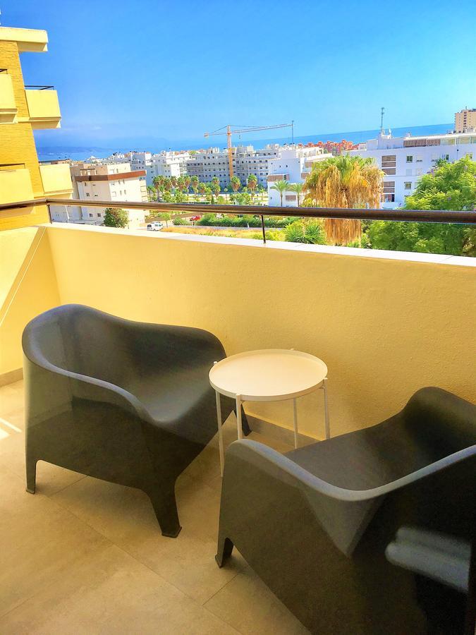 Club Playa Flores Torremolinos Bagian luar foto