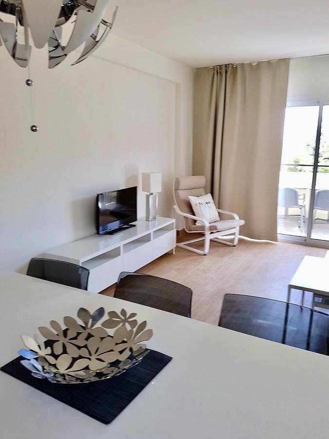 Club Playa Flores Torremolinos Bagian luar foto