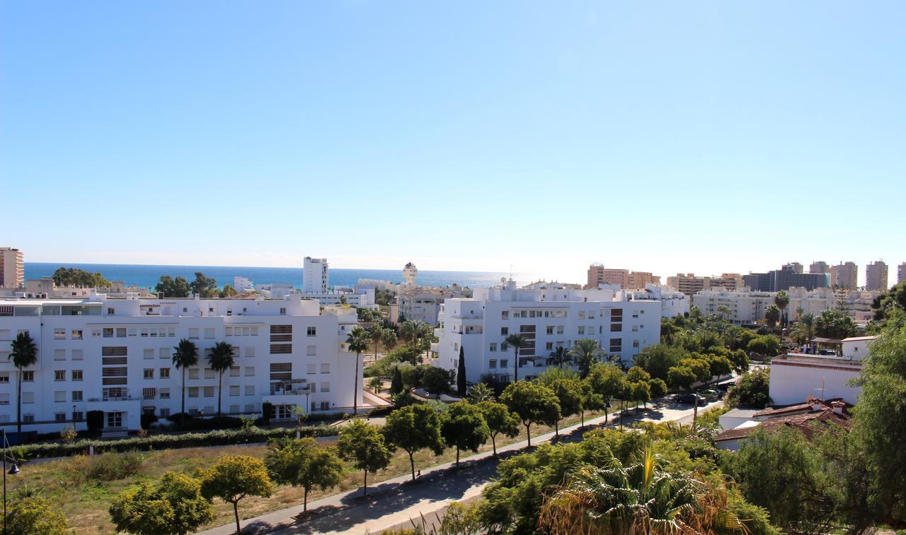 Club Playa Flores Torremolinos Bagian luar foto