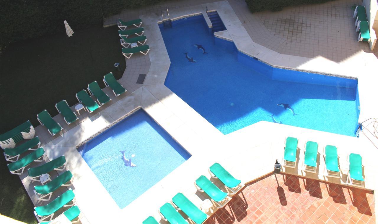 Club Playa Flores Torremolinos Bagian luar foto